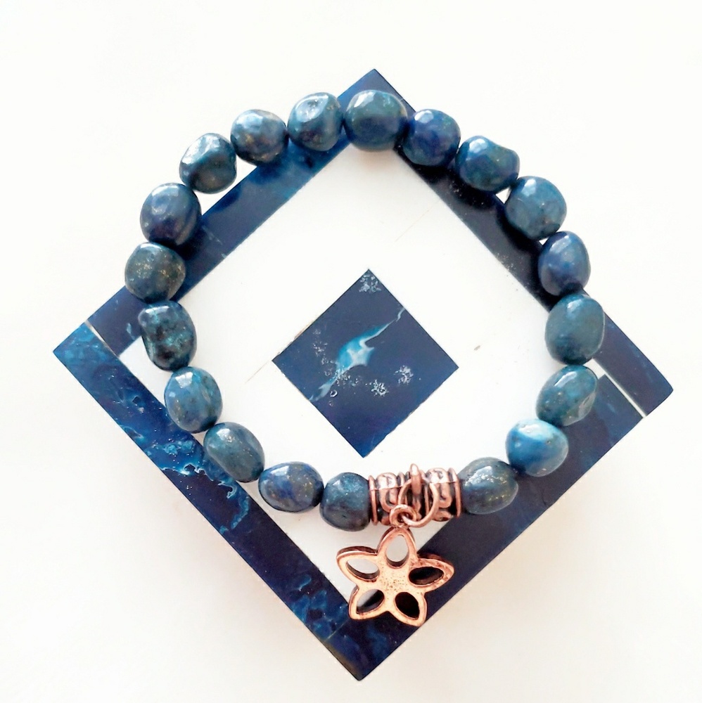 Crystal Healing Bracelet: Lapis Lazuli